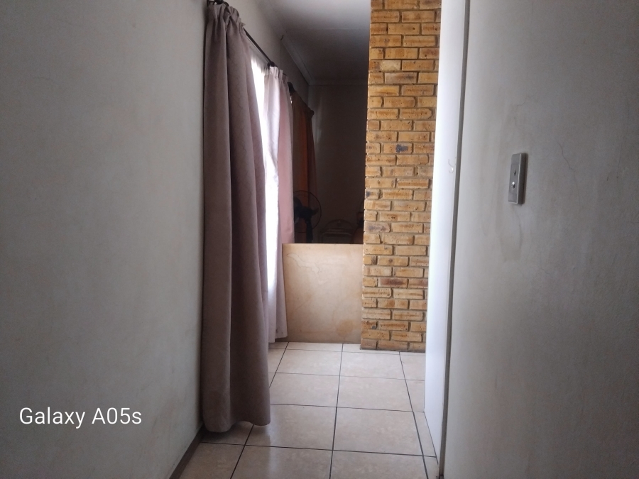 4 Bedroom Property for Sale in Oos Einde North West